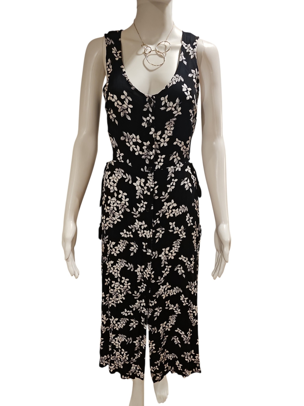 Who What Wear Black Floral Sleeveless Jumpsuit